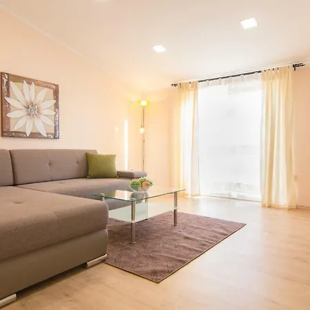 Elma Apartment