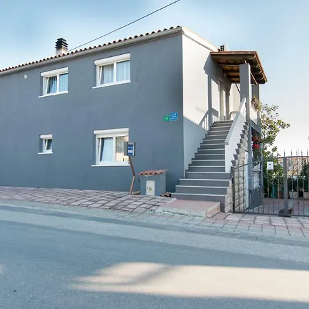 Appartement Elma *